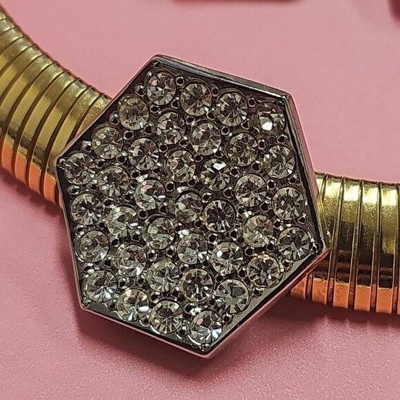 PIERRE CARDIN Rhinestones Choker Gold-Tone Necklace Hexagon Pendant & Earrings - Picture 3 of 10